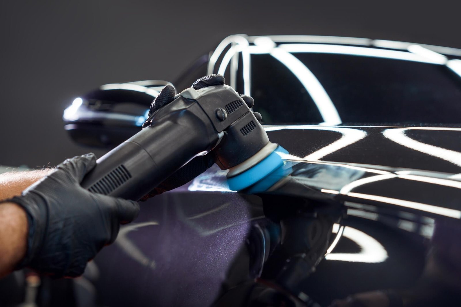 car-detailing-and-polishing.jpg