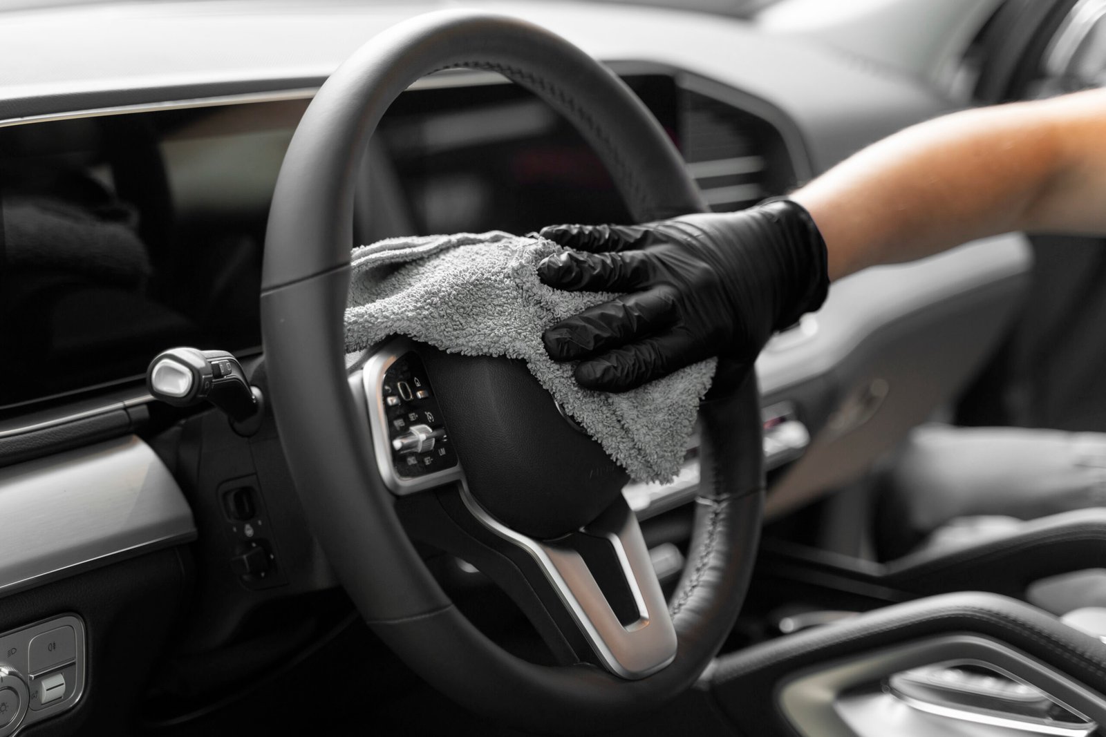 close-up-car-care-process